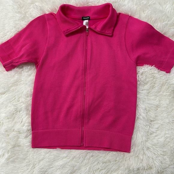 free haven Tops - Free Haven Women’s Large Pink Zip-Up Shirt Spandex Shirt